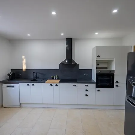 Tatil Evi Large Modern Provencal House - 12 People Rochefort-du-Gard