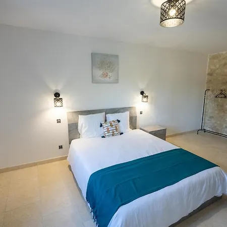 Large Modern Provencal House - 12 People *